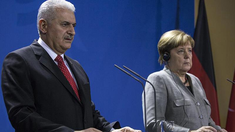 Yıldırım'dan Merkel'e özel talep: Adil Öksüz'ü iade edin