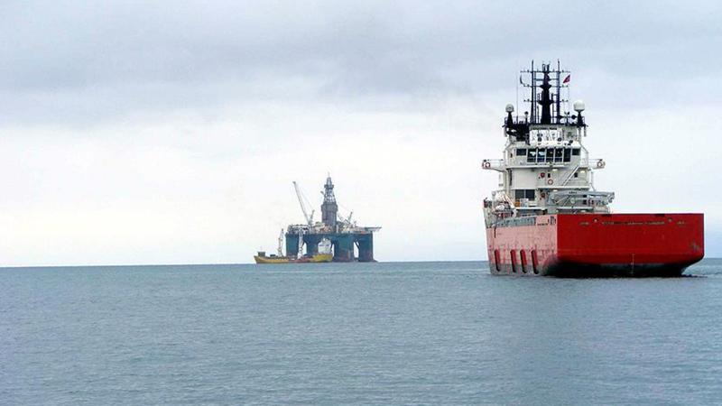 Kıbrıs açıklarında doğalgaz gerilimi: Türk gemisi engel oldu