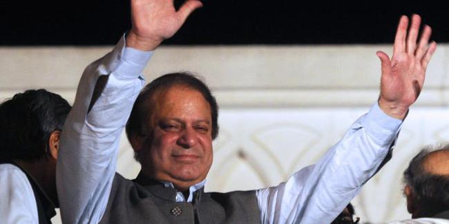 Pakistan eski başbakanı Navaz Şerif cezaevinden çıkarıldı
