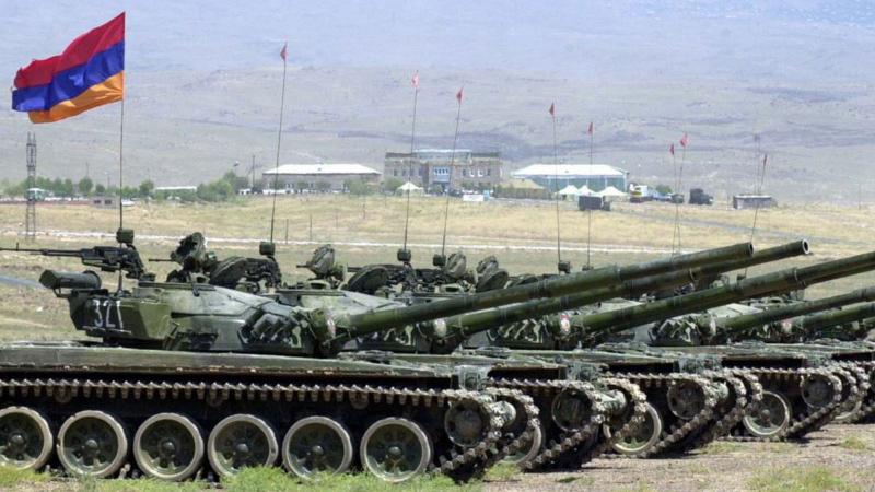 Ermenistan ordusu Azerbaycan'ın sivil yerleşim birimlerine ateş açtı