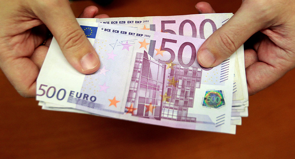 'Robin Hood' bankacı zenginlerin hesabından yoksullara 1 milyon euro aktardı