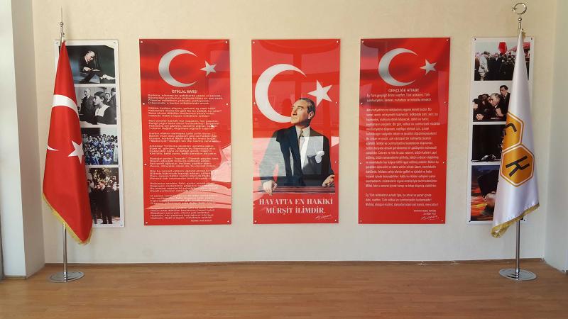 MEB davayı kaybetti: Atatürk Köşesi kalacak!