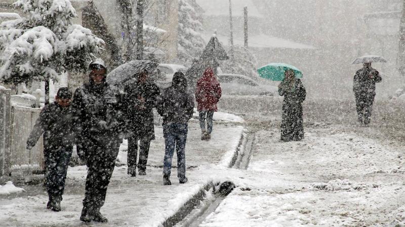 Meteorloji İstanbul'a kar yağışı için tarih verdi