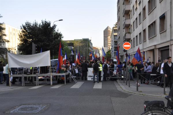Ermeni diasporasından Lyon Başkonsolosluğu önünde protesto