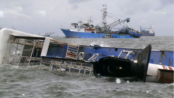 Hong Kong'da feribot kazası: 124 yaralı