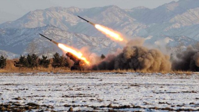 Kuzey Kore kızdı, 2 füze fırlattı
