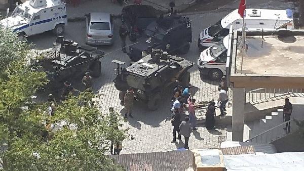 Şemdinli'de çatışma: 2 asker yaralı